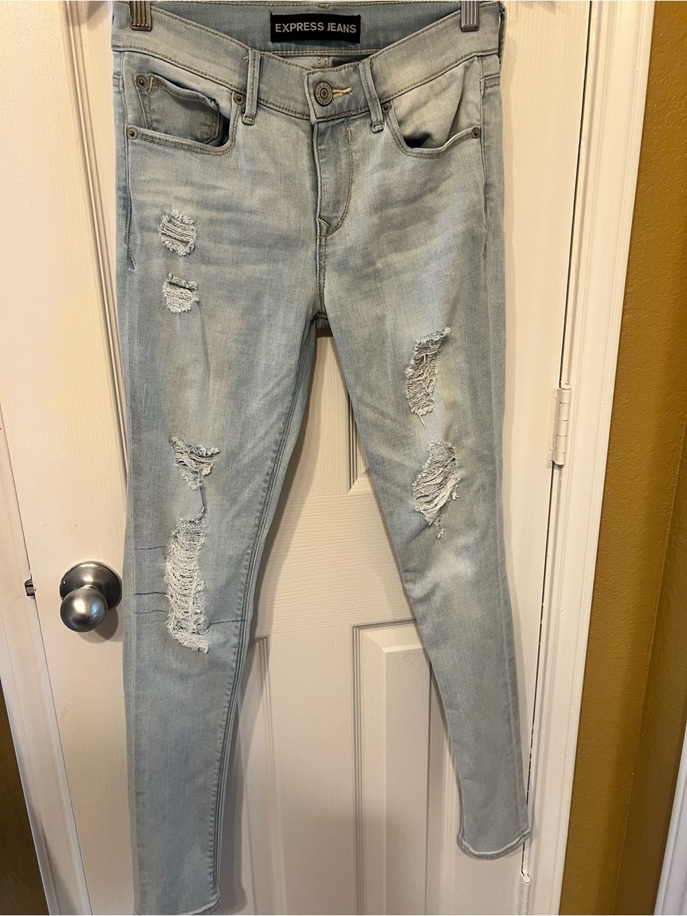 Express Light Blue Distressed Midrise Skinny Jeans, Size 0